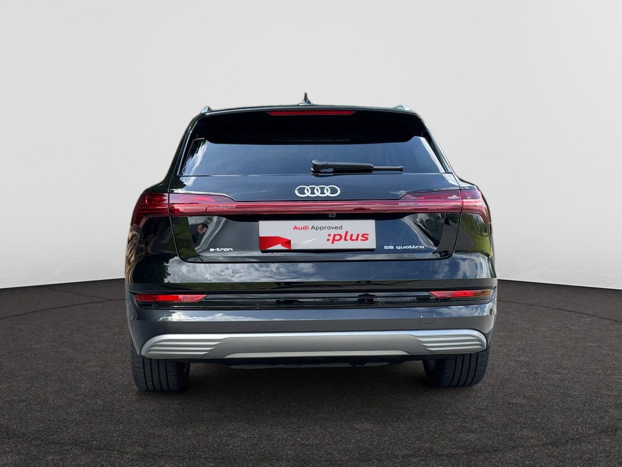 Audi e-tron Advanced 55 quattro 300 kW, Autos, Sièges électriques, Argent ou Gris, Achat, Automatique