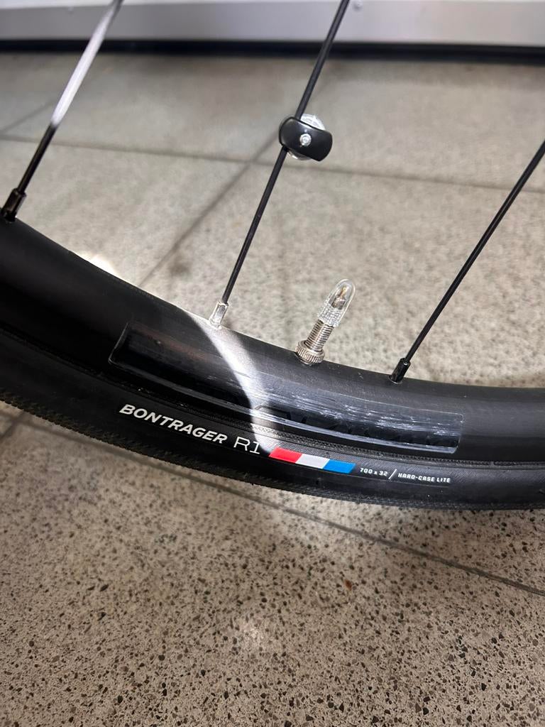 Vélo de route électrique TREK, Vélos & Vélomoteurs, Enlèvement, Utilisé, 10 à 15 vitesses, Autres marques