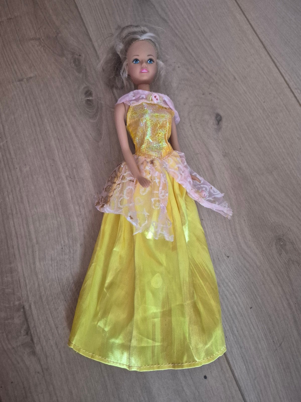 Poupées barbie, Enfants & Bébés, Costumes de carnaval & Déguisements