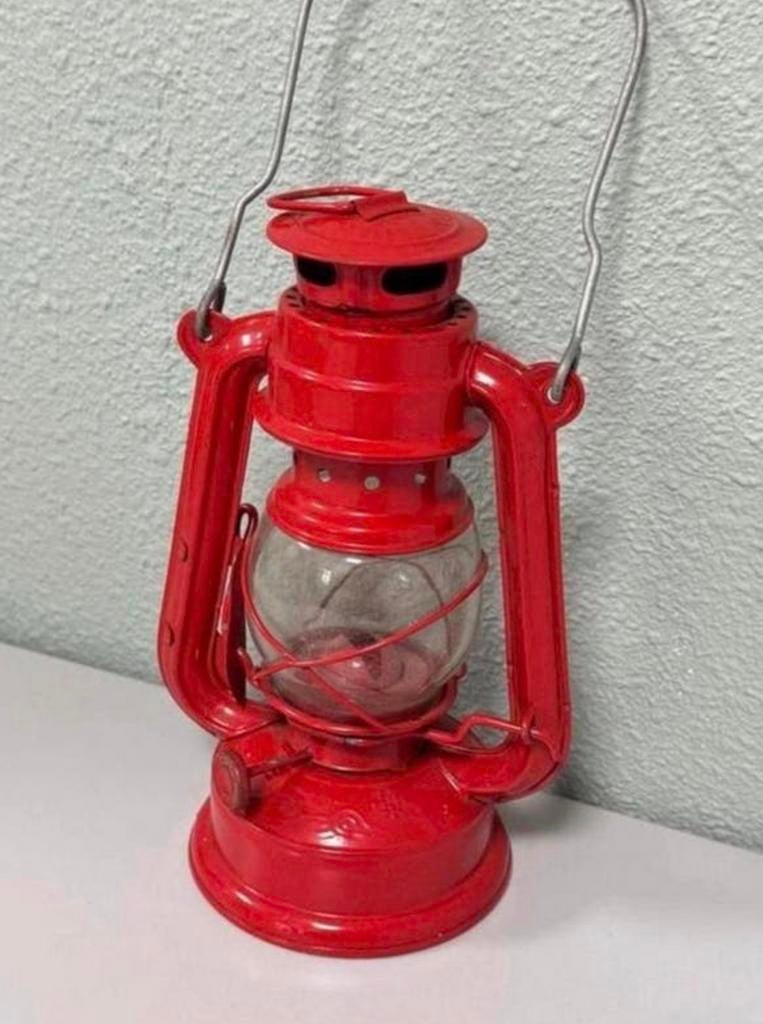 Lampe tempête rouge antique  lanterne à huile lampe à huile, Enlèvement ou Envoi