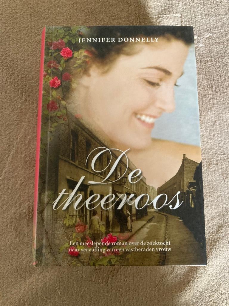 Boek : De theeroos (nieuw) Jennifer Donnelly, 717 blz, Ophalen of Verzenden, Nieuw, Jennifer Donnelly