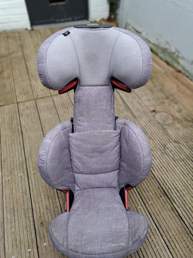 Autostoel Maxi Cosi - Rodifix met beschermhoes, Kinderen en Baby's, Autostoeltjes, Ophalen, Gebruikt, Maxi-Cosi, Isofix