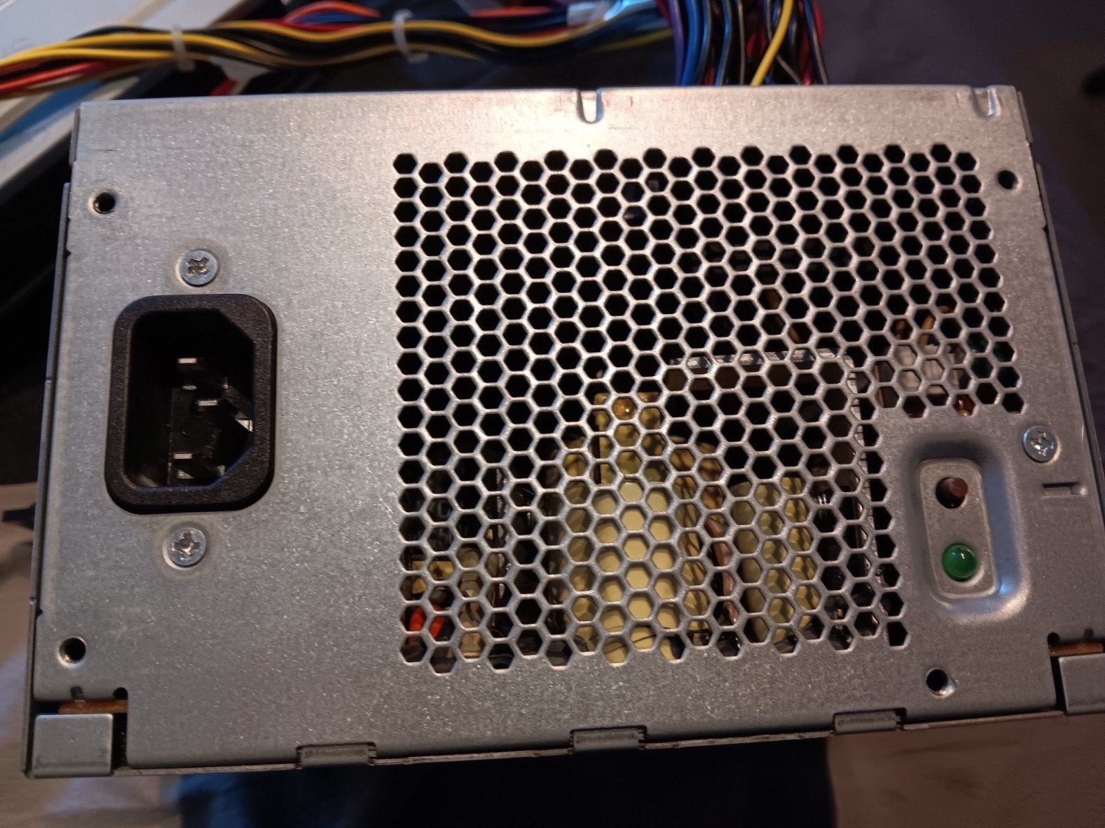 300w dell voeding, Computers en Software, Ophalen, Zo goed als nieuw
