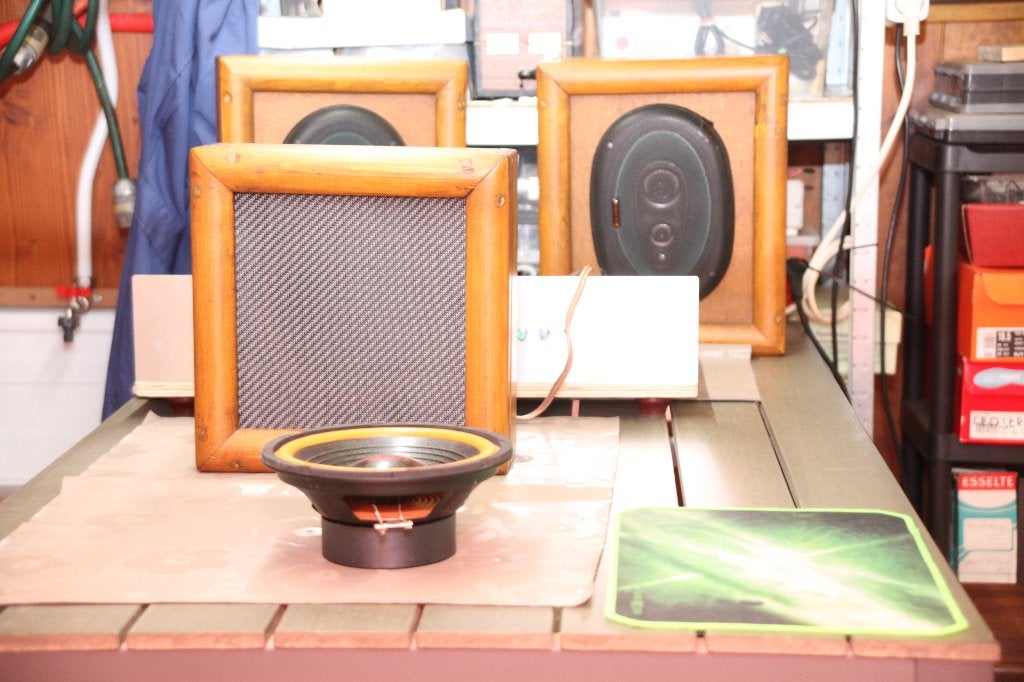VERTSTERKER 2X80W EN 80W SUBWOOFER MET RINGKERN 500VA, Electroménager, Enlèvement, Utilisé