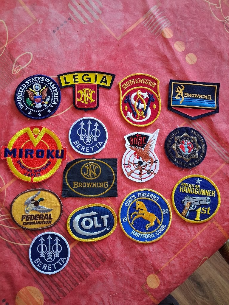 Badges shooting, Ophalen, Zo goed als nieuw, Sport, Button