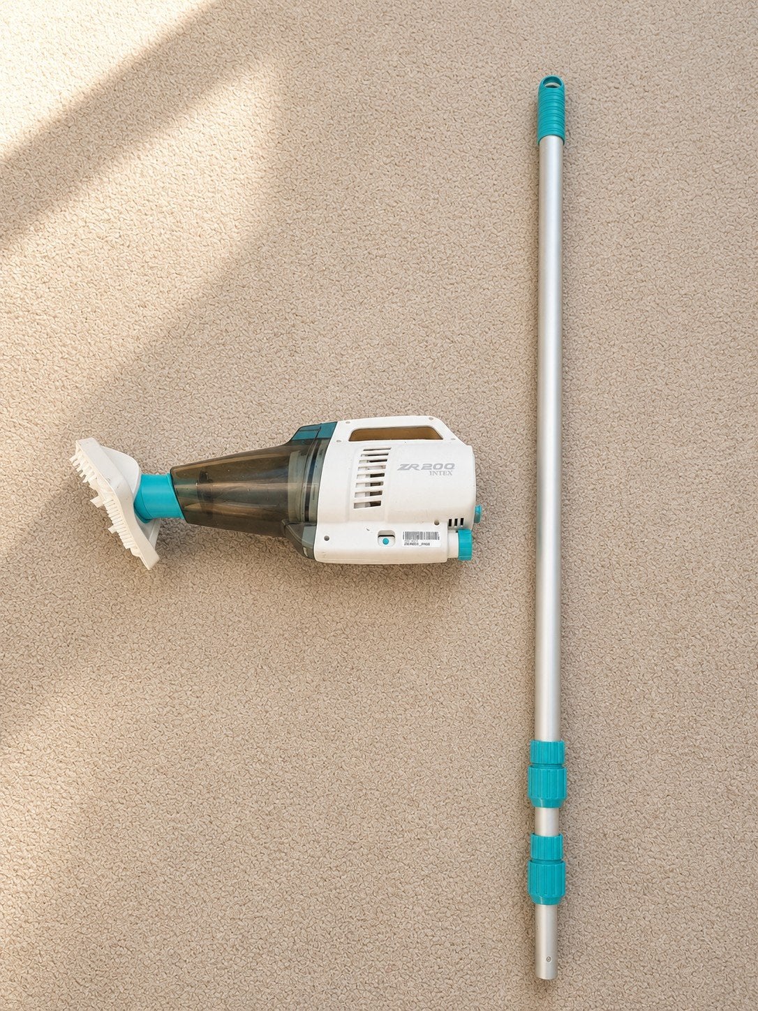 aspirateur intex ZR200 pour piscine et spa, Enlèvement