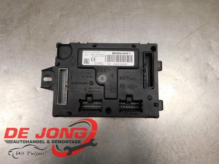 Computer Body Control van een Renault Clio, Gebruikt, -, Renault, -