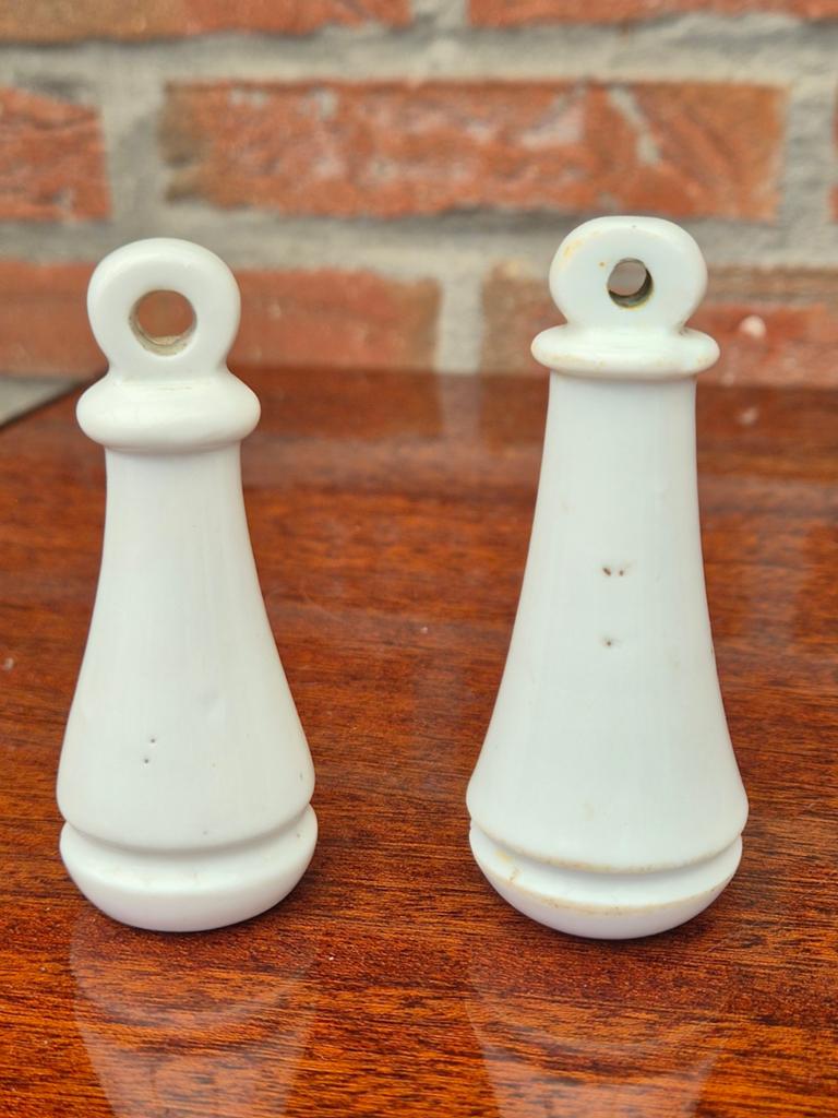 2 oude toiletgrepen, Antiek en Kunst, Ophalen of Verzenden
