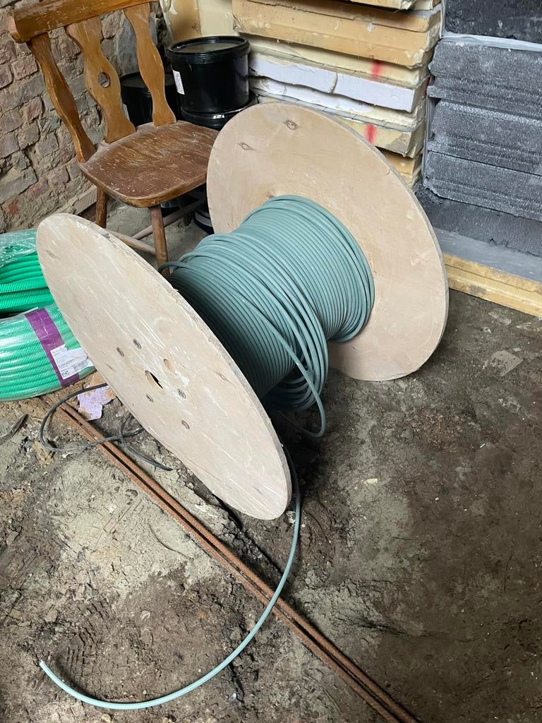 XVB elektriciteitskabel 3G1.5, Doe-het-zelf en Bouw, Elektriciteit en Kabels, Ophalen, Zo goed als nieuw