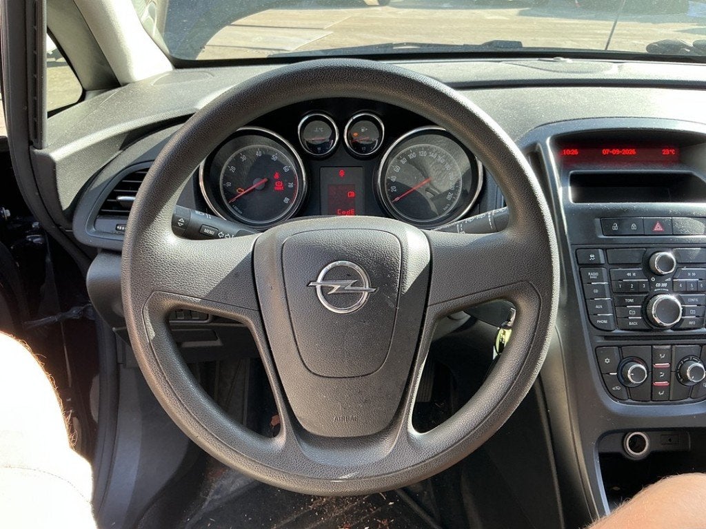 VOLANT DIRECTION Opel Astra J (PC6 / PD6 / PE6 / PF6), Opel, Opel Automobile GmbH, Utilisé, Kontakt-opel@opel.com