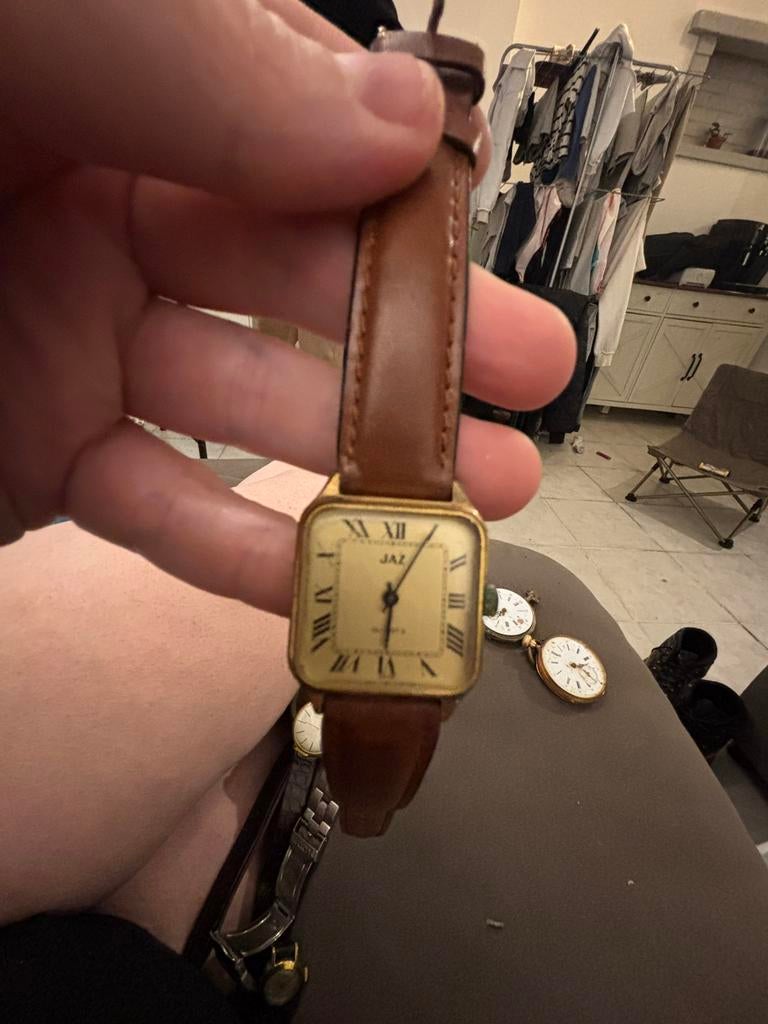 Montre, Enlèvement