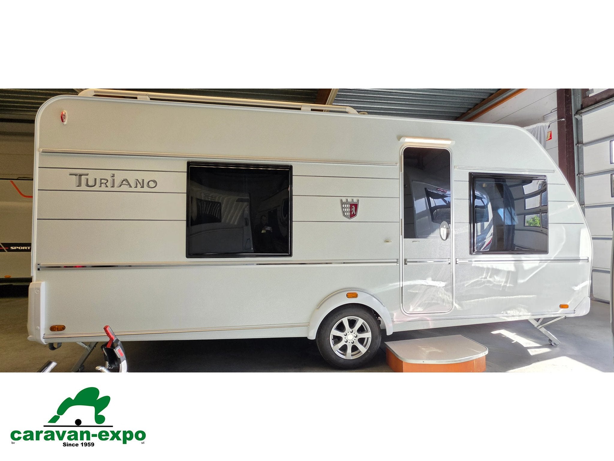 TABBERT TURIANO 495 HTD/F, Tabbert, Bedrijf, 5 tot 6 meter, 1250 - 1500 kg