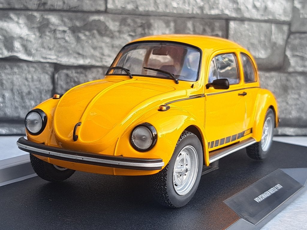vw beetle 1303 jeans 1/18ème, Hobby en Vrije tijd, Modelauto's | 1:18, Solido, Auto, Solido, Nieuw