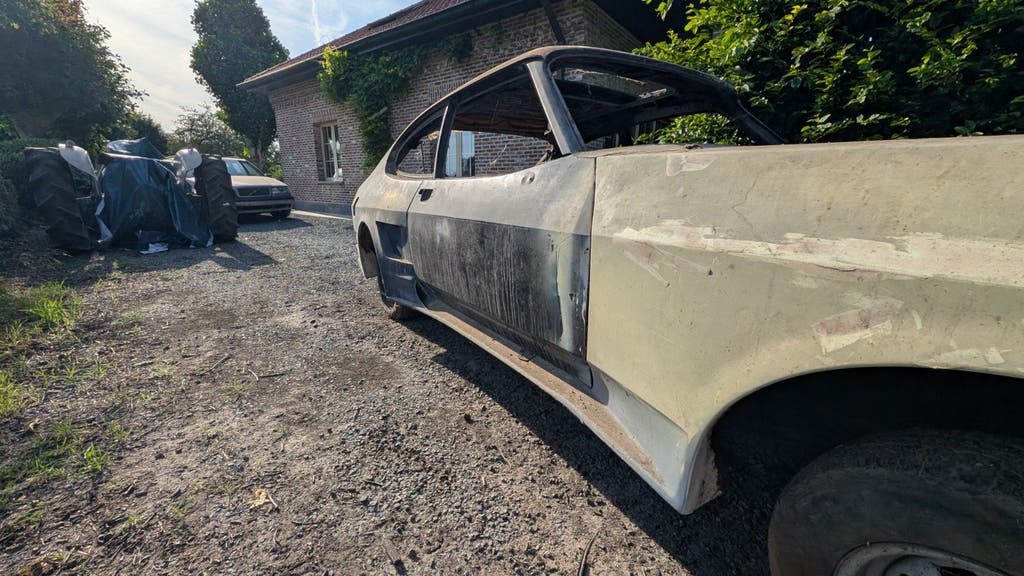 Ford Capri Mk3 widebody 3.0 V6, foto 10