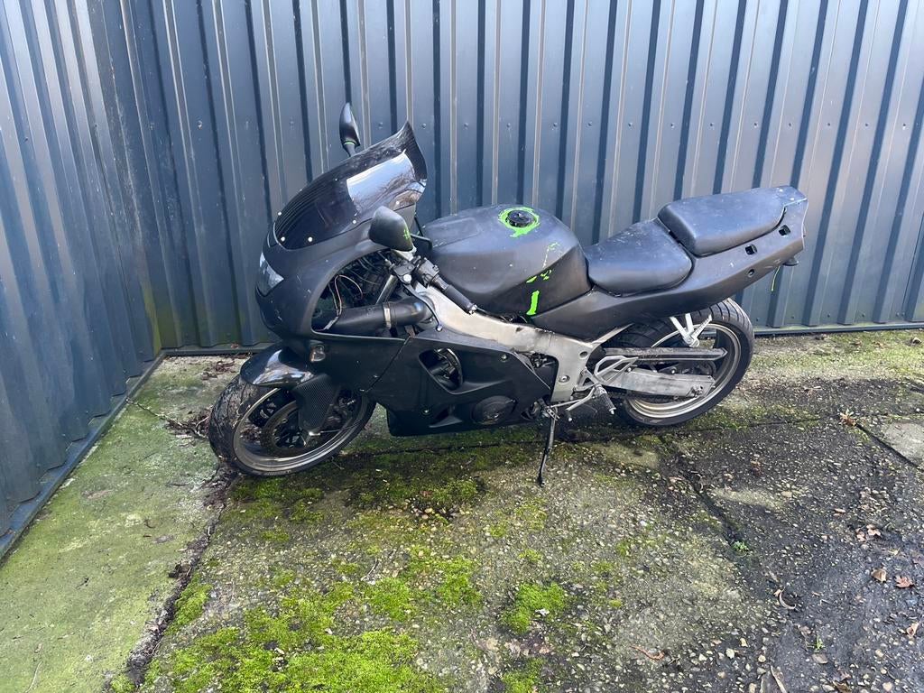 Kawasaki zx6r f2 van1996 gaat weg in onderdelen, Motoren, Ophalen of Verzenden
