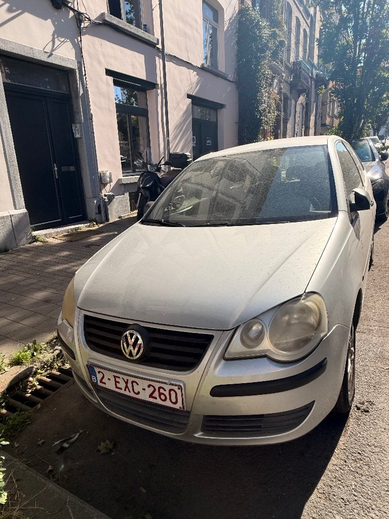 Volkswagen Polo 1.2 Essence 2006 – 168.000 km – En panne, Argent ou Gris, Achat, Boîte manuelle, 5 places