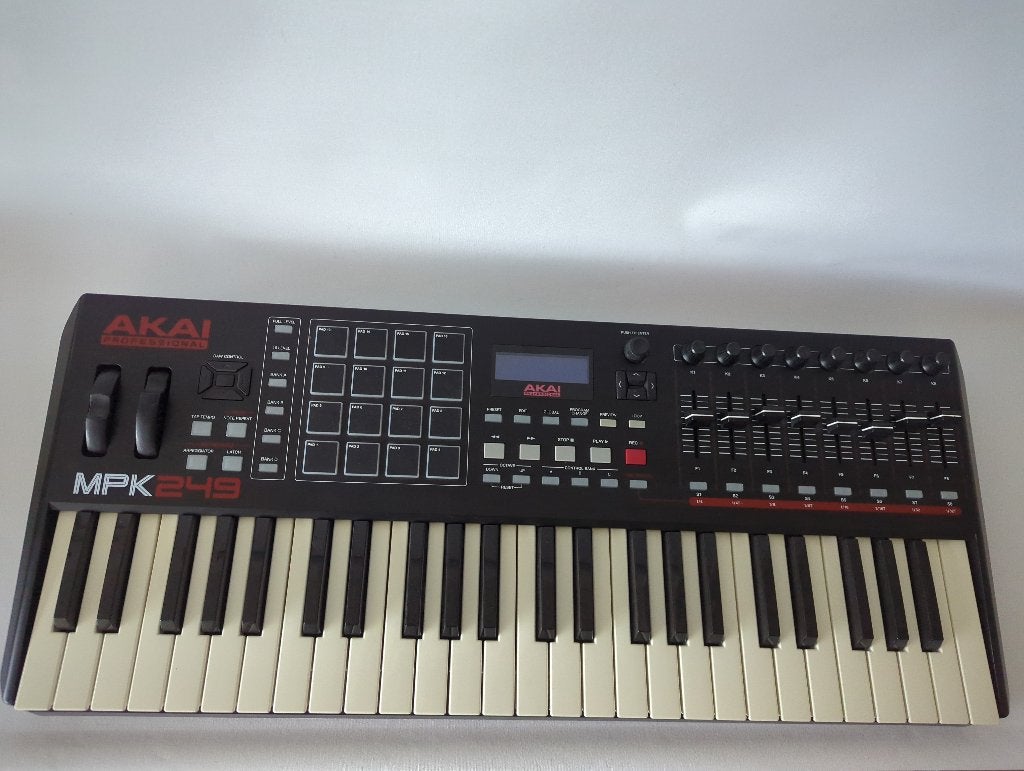 Akai MPK249 MIDI controller 49 toetsen, Muziek en Instrumenten, Keyboards, Zo goed als nieuw, 49 toetsen, Ophalen of Verzenden