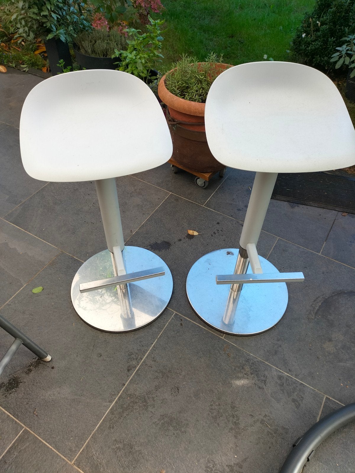 chaises pivotantes 20€, Maison & Meubles, 2 tabourets, Enlèvement