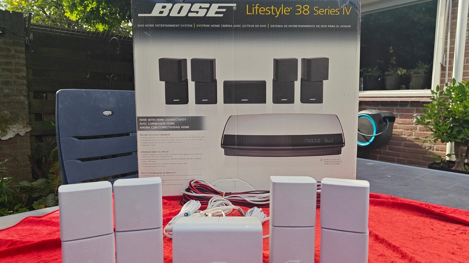 Bose Dual luidsprekers 5x wit met luidsprekerkabels, Audio, Tv en Foto, Home Cinema-sets, Ophalen of Verzenden, Zo goed als nieuw