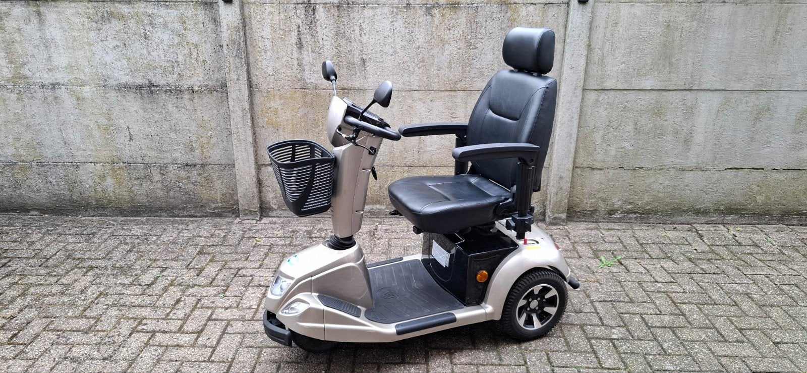 scootmobiel Vermeiren Carpo 3 in Nieuwe staat, Diversen, Rolstoelen, Ophalen, Inklapbaar, Zo goed als nieuw