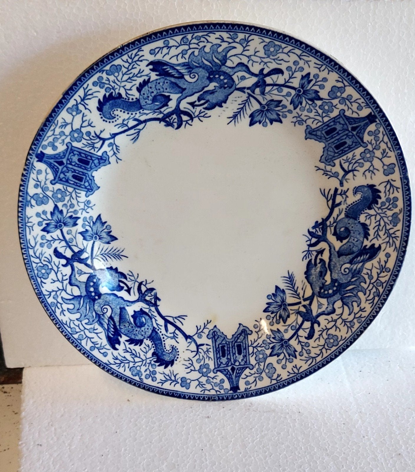 assiette boch dragon, Enlèvement ou Envoi