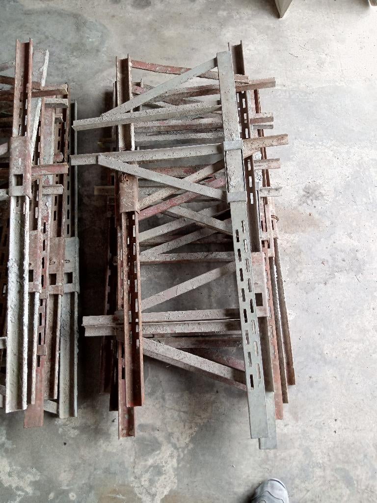 serre joint pour coffrage, Ophalen, Gebruikt