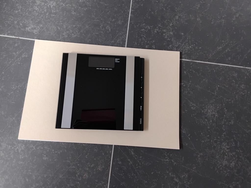 Weegschaal quigg lichaamsanalyse, Elektronische apparatuur, Weegschalen, Ophalen, Personenweegschaal