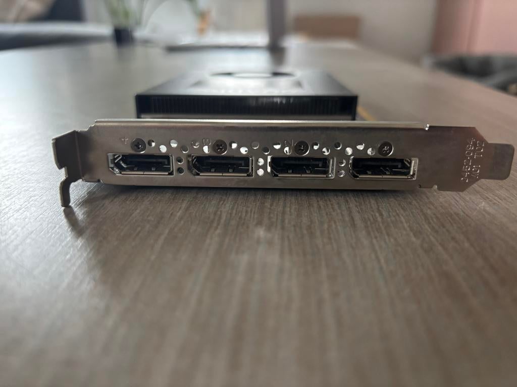 Quadro p2000, Ophalen of Verzenden, Zo goed als nieuw