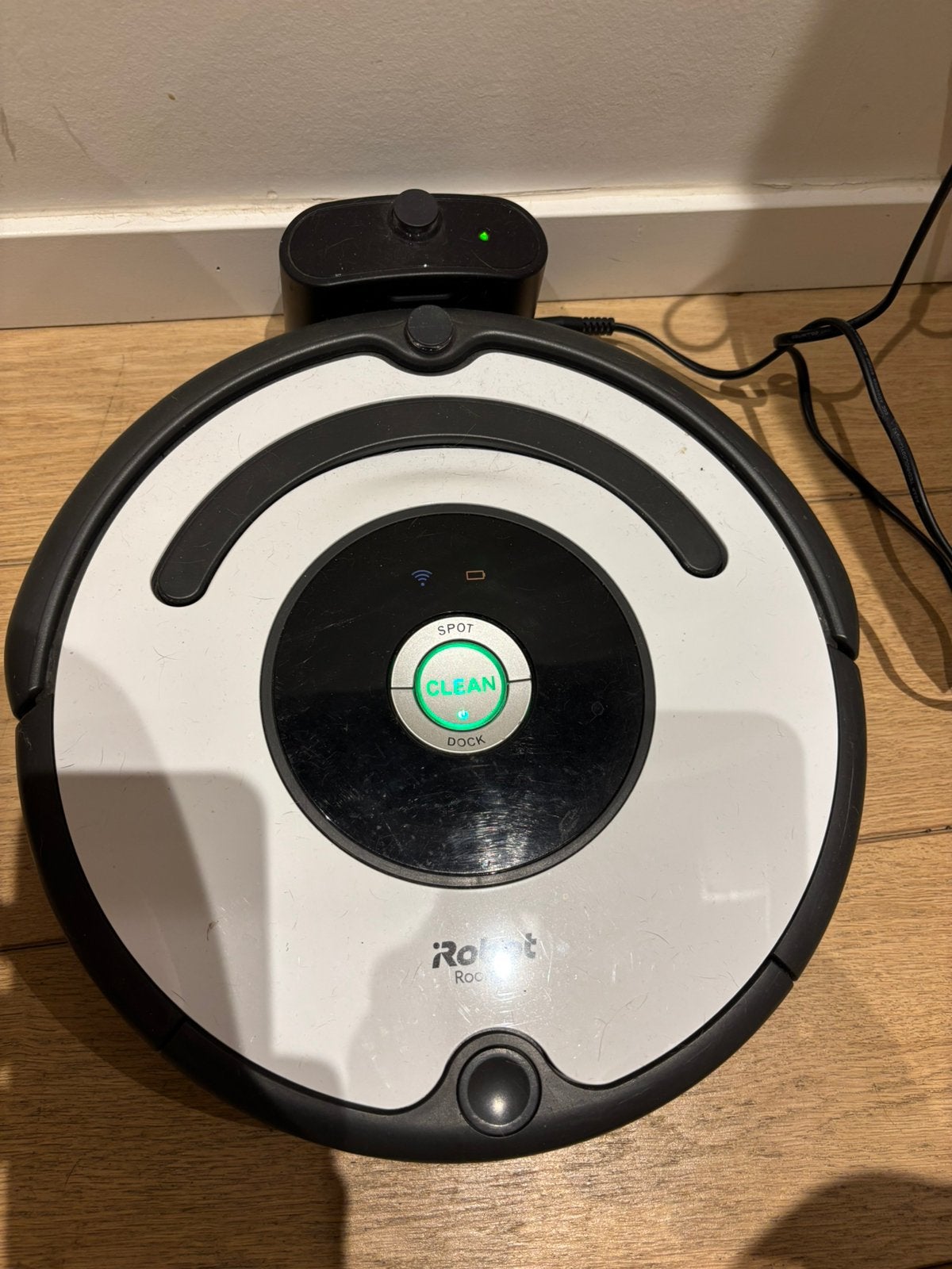 iRobot Roomba Robot Vacuum Cleaner + Replenishment Kit !, Enlèvement, Comme neuf, IRobot