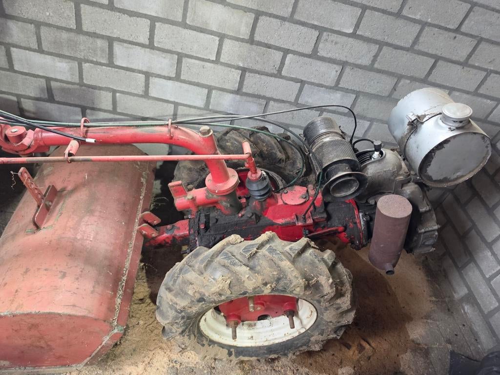 Tuinfrees. Loopt en doet het. Zit wel iets werk aan, Tuin en Terras, Grasmaaiers, Ophalen