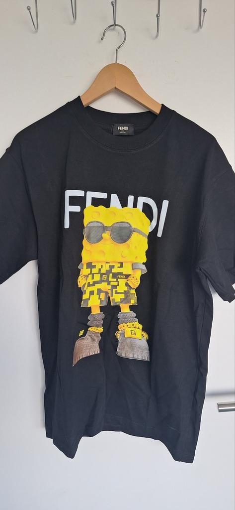 t-shirt Fendi bob l'éponge neuf M, Enlèvement ou Envoi, Neuf, Taille 48/50 (M), Noir