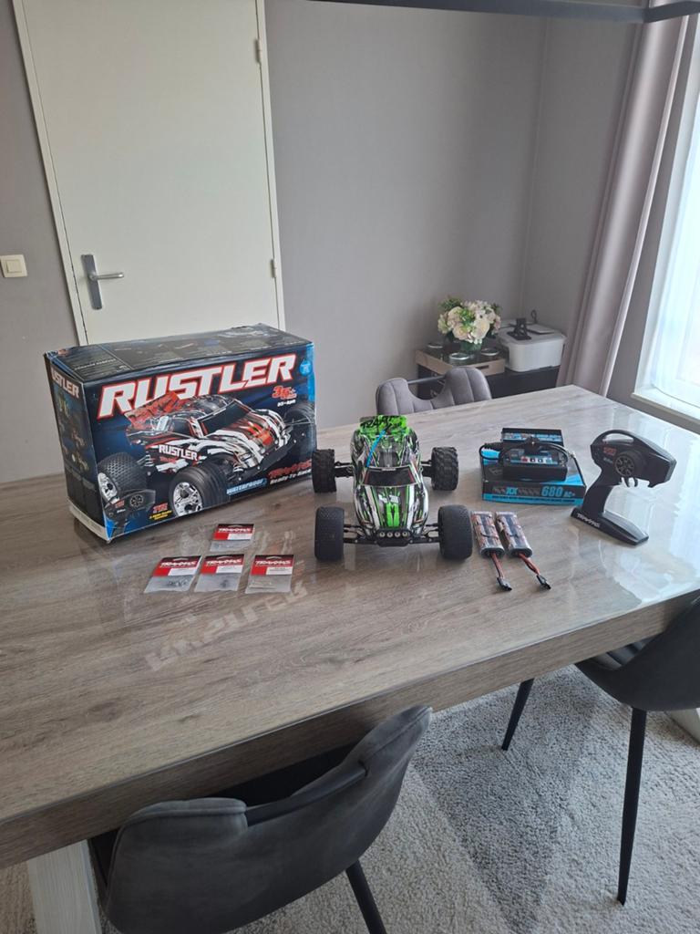 Traxxas Rustler 2wd, Hobby en Vrije tijd, Ophalen