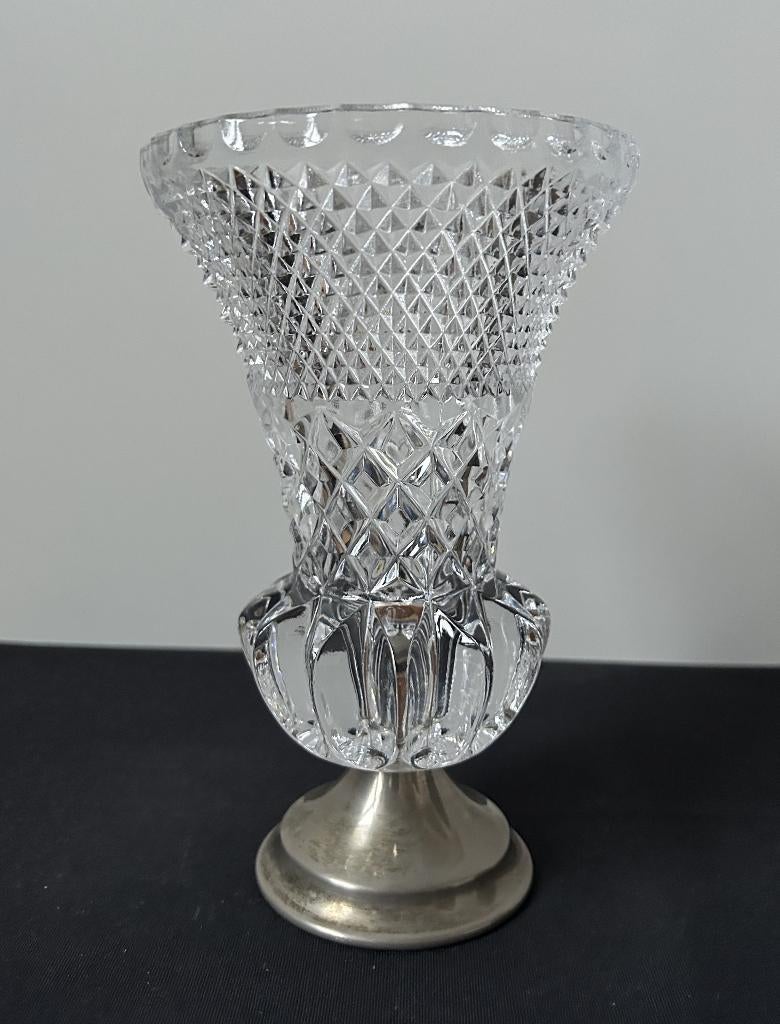 Très beau vase en cristal sur pied, Enlèvement ou Envoi