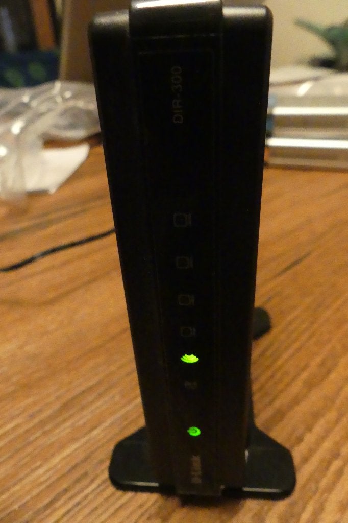 DLINK breedband router DIR-300 met antenne, Verzenden, Gebruikt, Router, D-Link