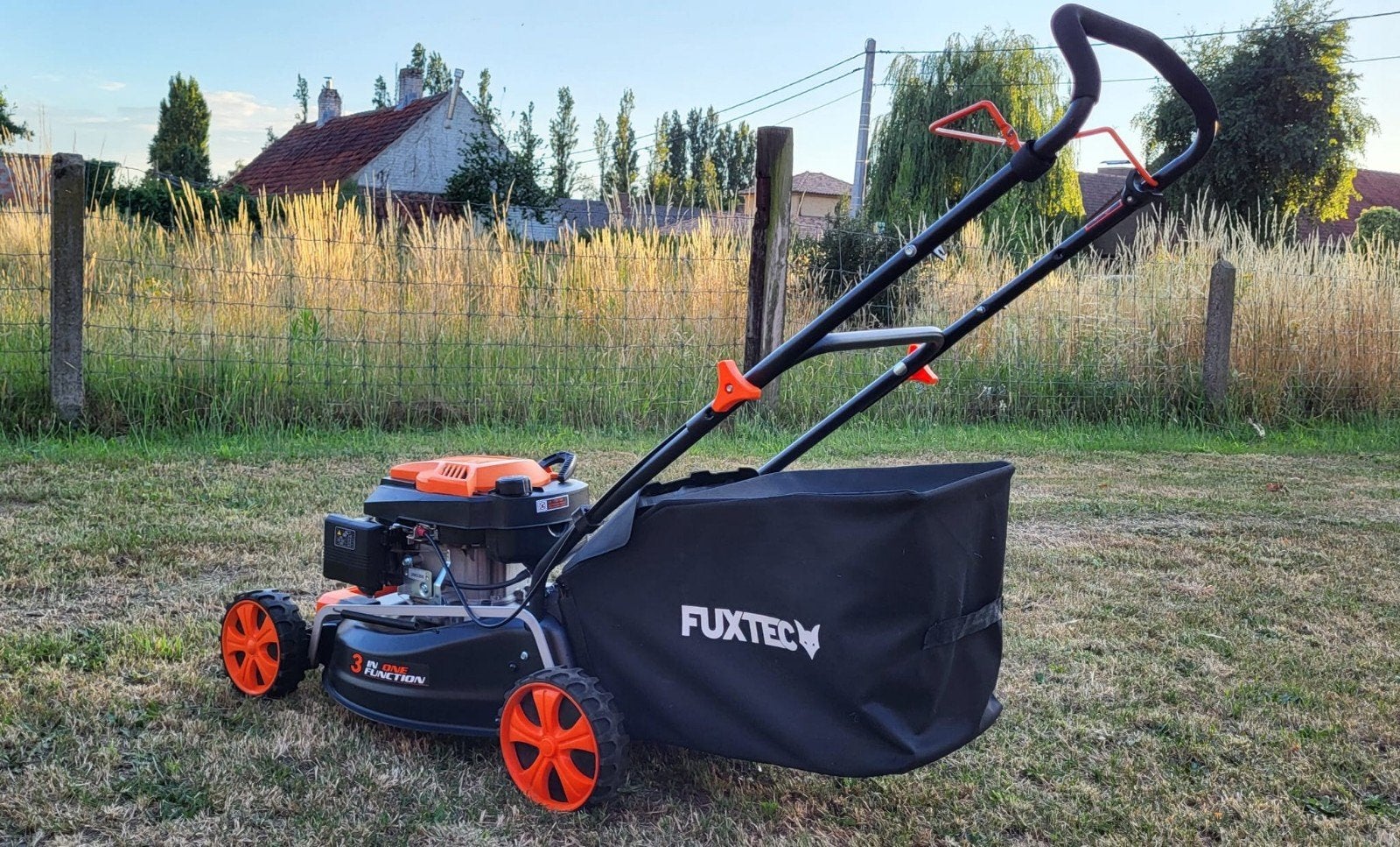 Tondeuse à gazon à essence Zgoh Fuxtec (FX-RM4646ECO) — 2 mo, Enlèvement ou Envoi, Fuxtec, Sac de ramassage, Tondeuses à gazon à essence
