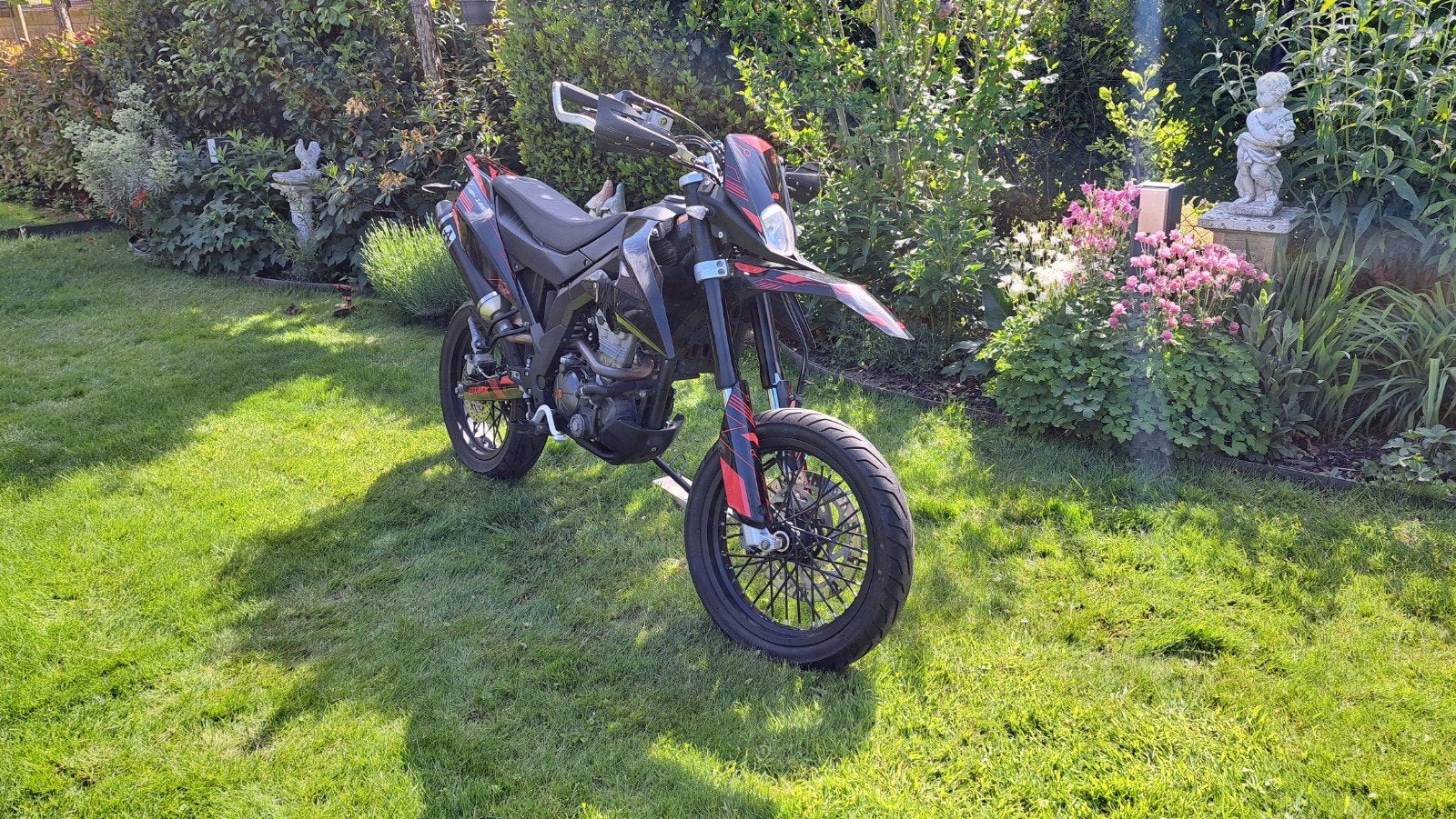 Malaguti xsm 125, Motoren, Particulier