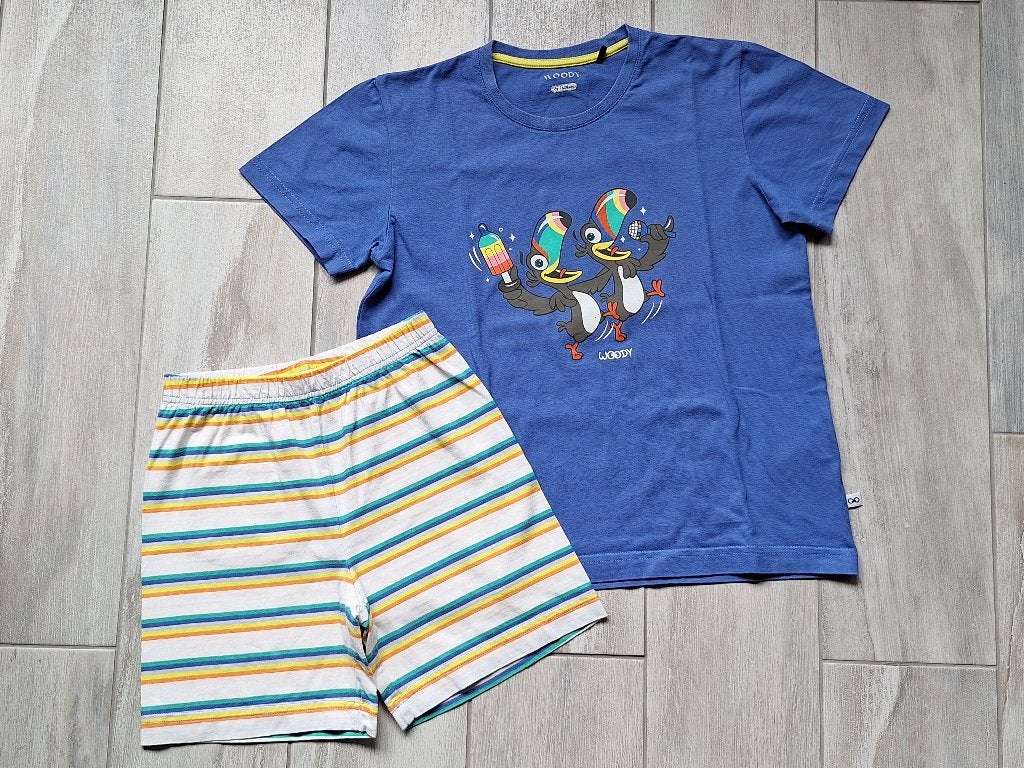 ★ M128 - Woody zomerpyjama thema toekan, Nacht- of Onderkleding, Gebruikt, Ophalen of Verzenden, Jongen