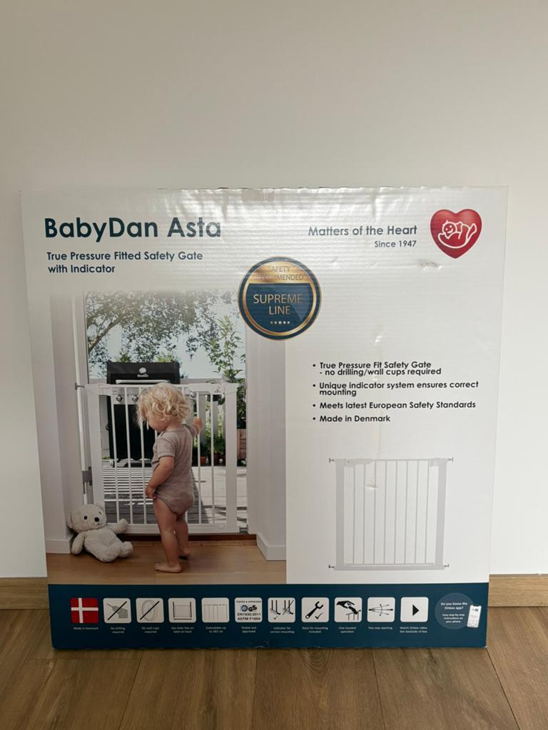 Traphekje zonder boren - Nieuw in verpakking - BabyDan Asta, Kinderen en Baby's, Traphekjes, Ophalen, Nieuw, Klemhekje, Hout