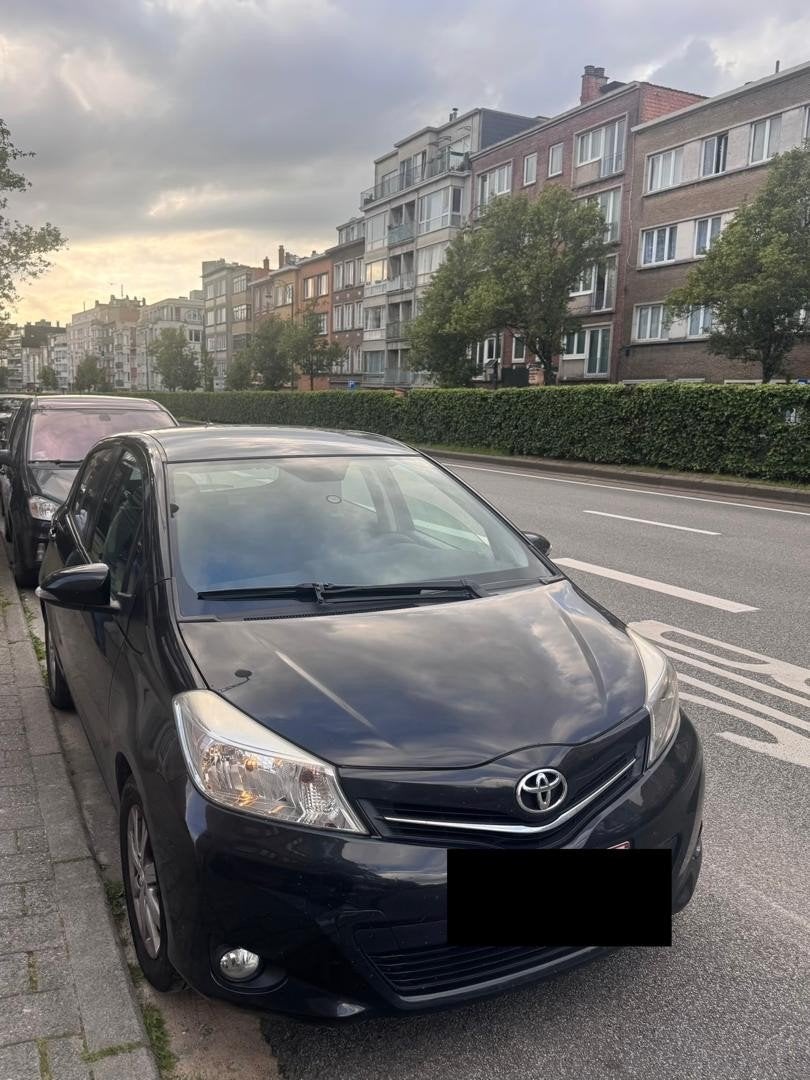 Yaris benzine Airco, Euro 5, Achat, Boîte manuelle, Particulier