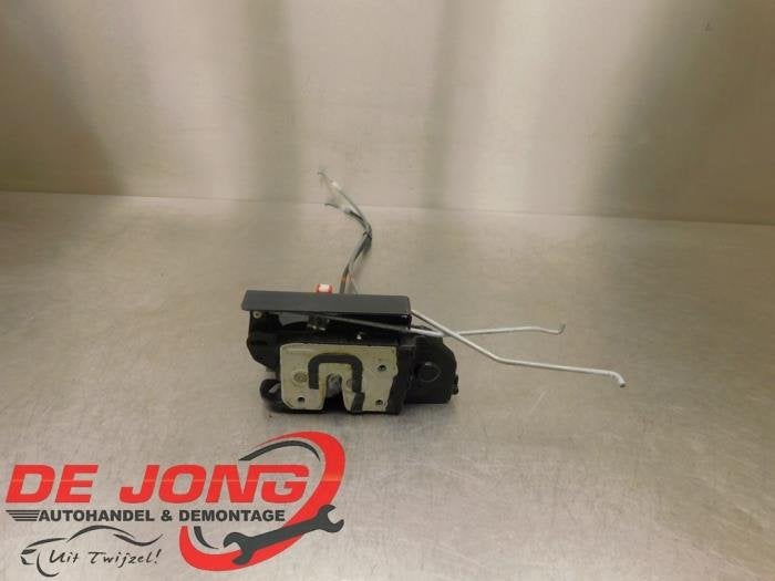 Serrure portière mécanique 4portes avant gauche d'un Ssang, -, 3 mois de garantie, Utilisé, SsangYong