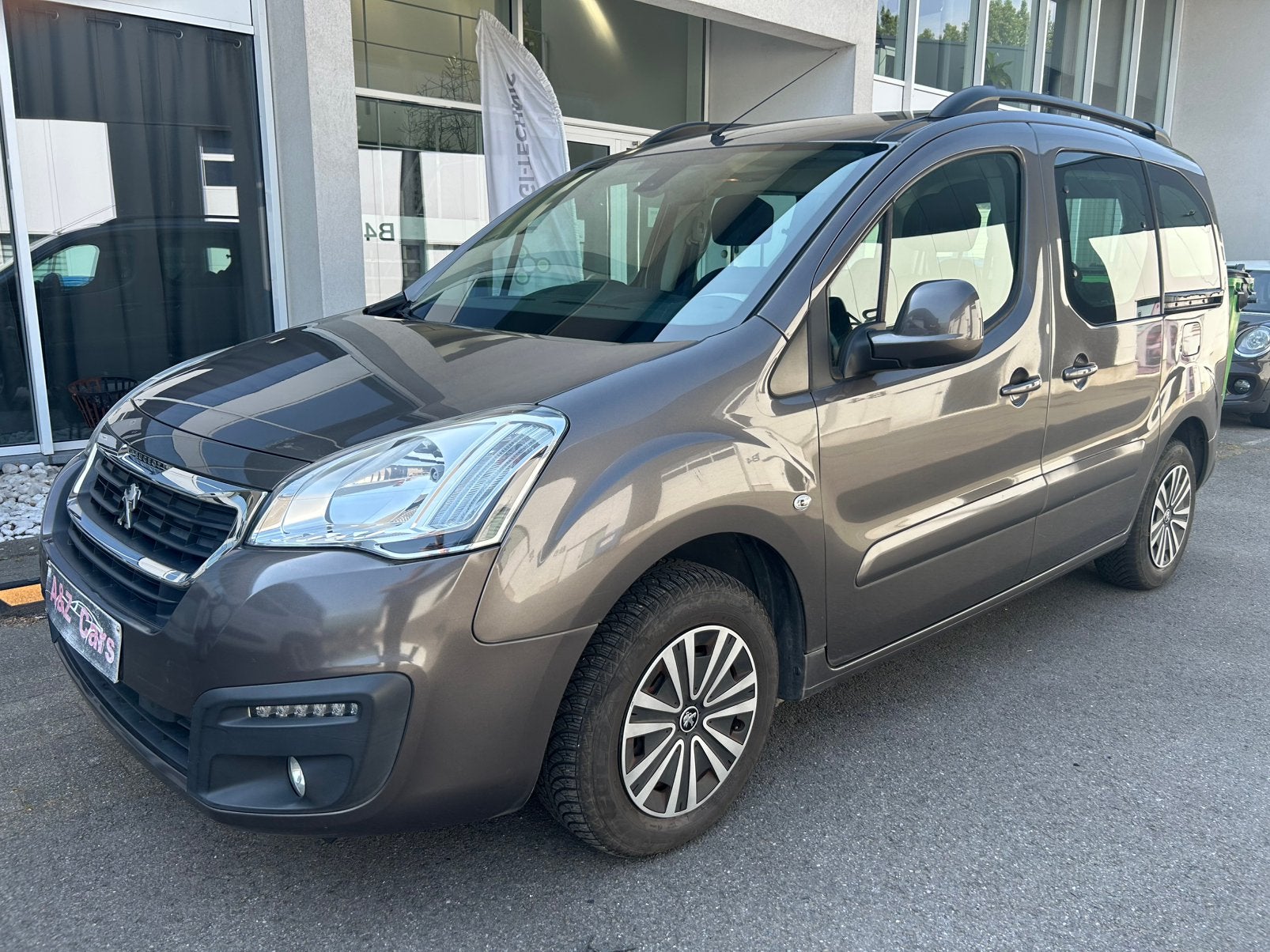 Peugeot Partner 1.6i / 2015 / Goede staat, Autos, Argent ou Gris, Achat, Euro 6, 5 portes