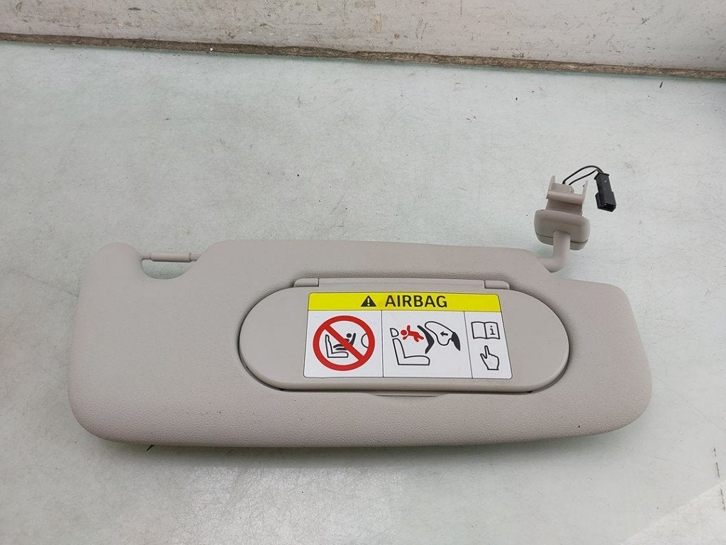 ZONNEKLEP Mini Mini (F56) (01-2013/10-2017) (|51167382102|), Gebruikt, Mini, Petuelring 130
80809  München, DE, Minikundenbetreuung@mini.de