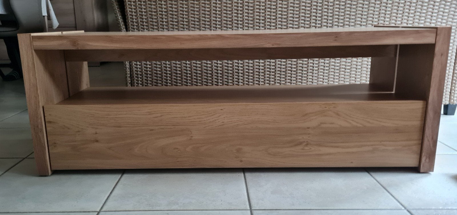 TV kast met lade, Ophalen