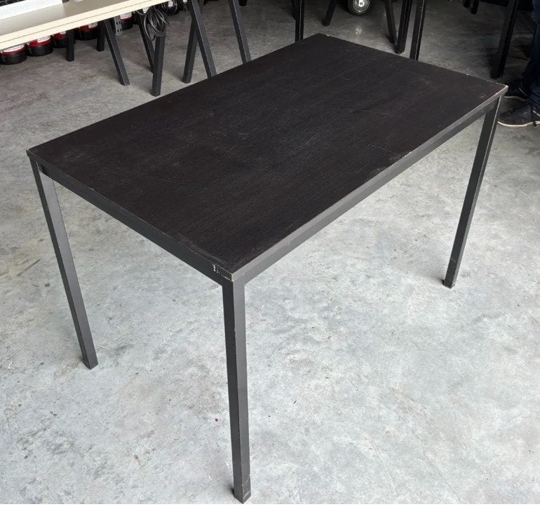 Tafel, Huis en Inrichting, Ophalen, Kunststof, 100 tot 150 cm, Nieuw