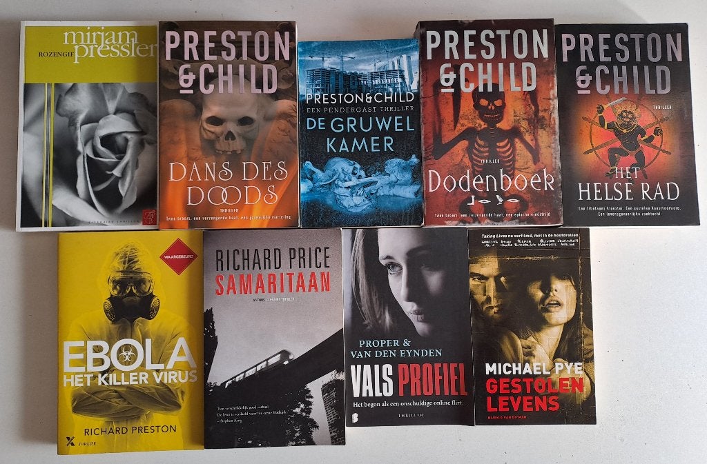 Thrillers & Detective & Oorlog (18), Boeken, Ophalen of Verzenden, Gelezen