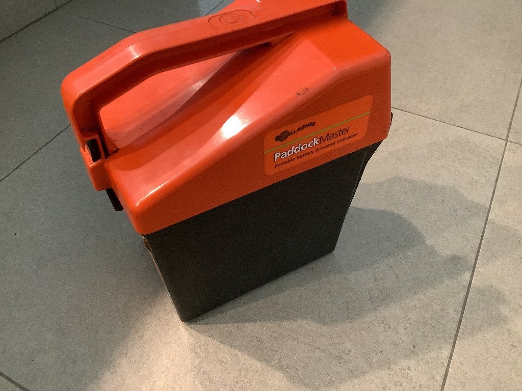 Schrikdraadapparaat paddock master gallagher, Dieren en Toebehoren, Ophalen, Gebruikt