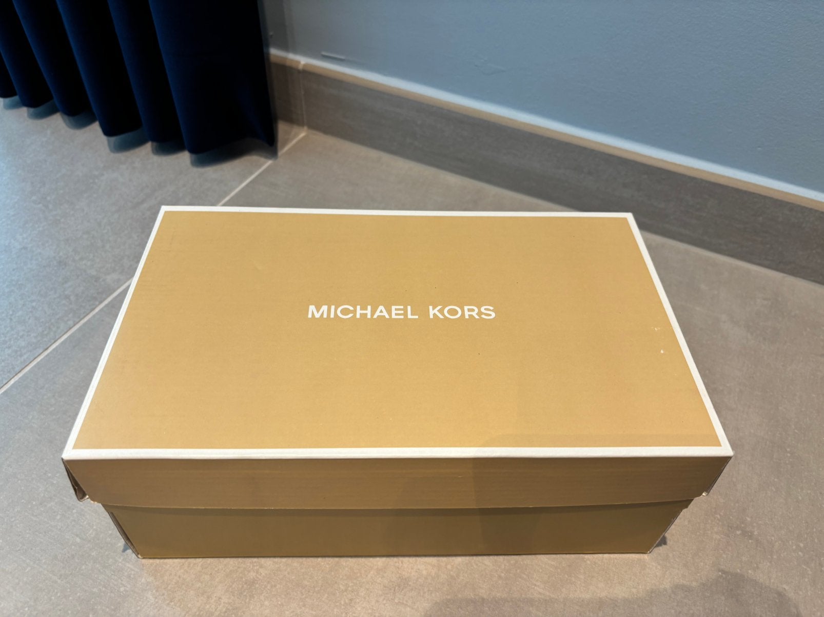 Michael Kors - Fanning Leather Sandal (36,5), Vêtements | Femmes, Michael Kors, Enlèvement ou Envoi, Neuf, Sandales et Mûles