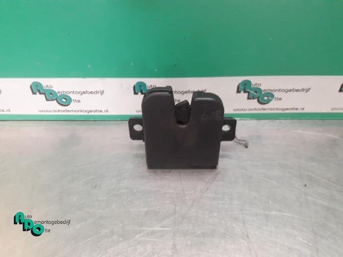 Slotmechaniek Achterklep van een Volkswagen Golf (Golf 97-), Gebruikt, -, Volkswagen, -