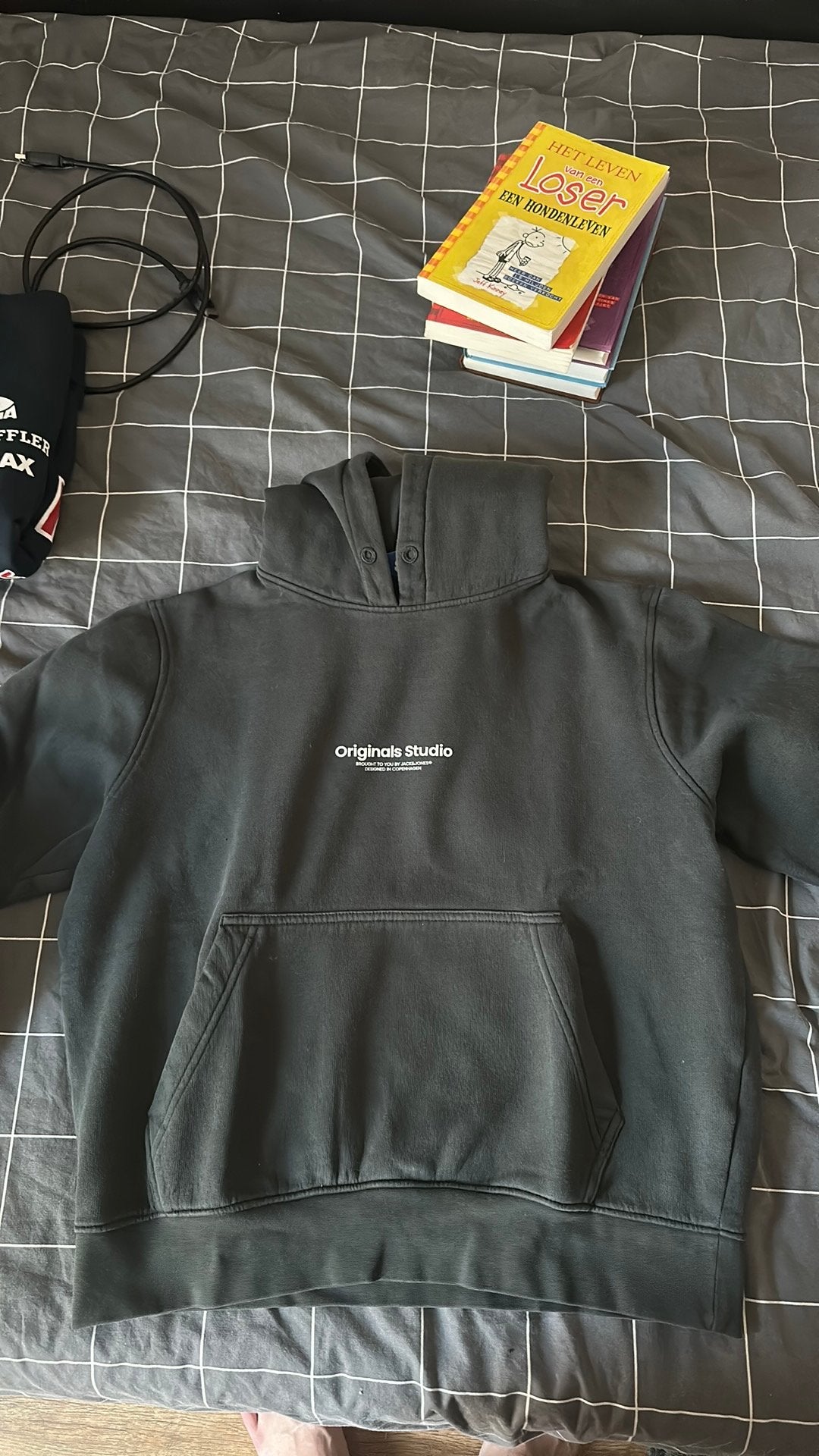 Hoodie Originals studio, Ophalen, Zo goed als nieuw, Maat 48/50 (M)