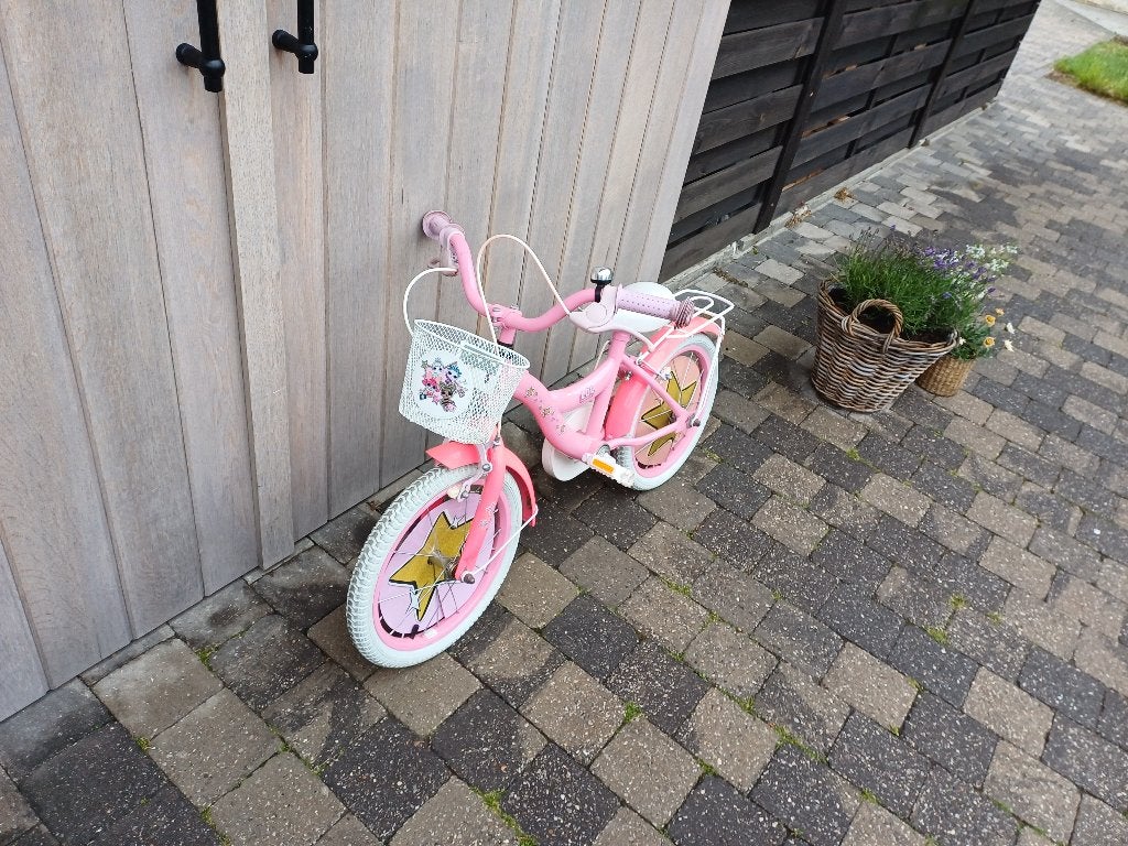 Kinderfiets te koop voor tussen 4-6 jaar, Fietsen en Brommers, Ophalen, Zo goed als nieuw, Schijfrem, Minder dan 16 inch